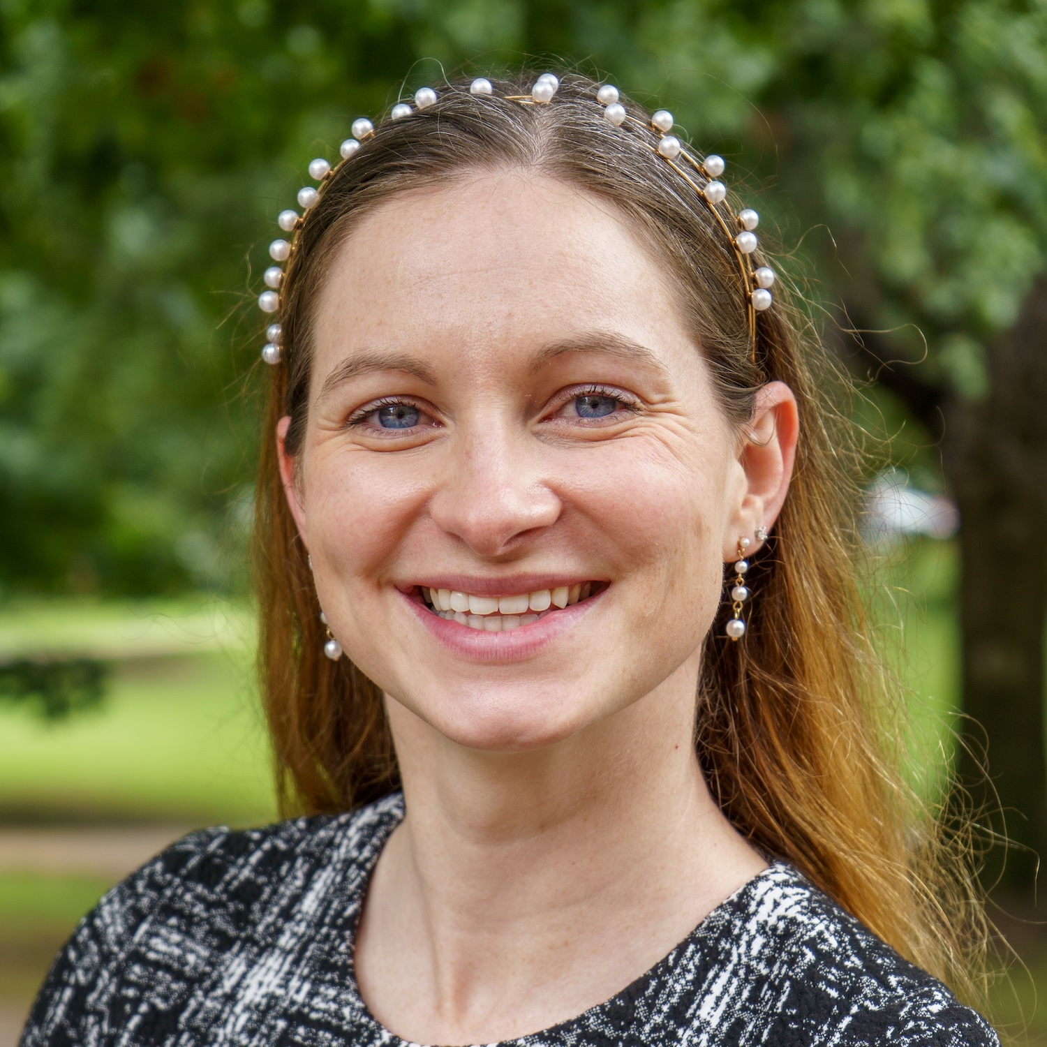 Headshot of Amy Phillips